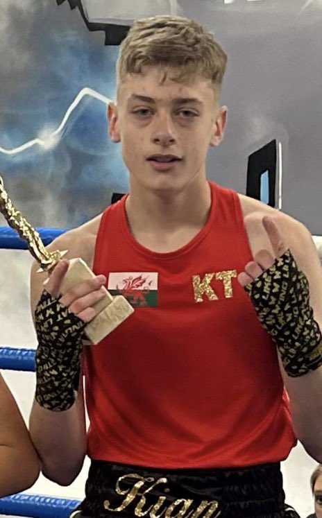 Huge congratulations to Year 9 Kian Thomas who won his first Boxing fight on the weekend! Takes a lot of courage to step into the ring and a whole lot more to come away with a win! Da Iawn Kian 👏👏🥊🥊