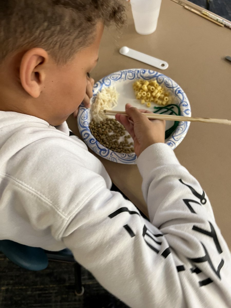 Erica Hasselstrom tweet media