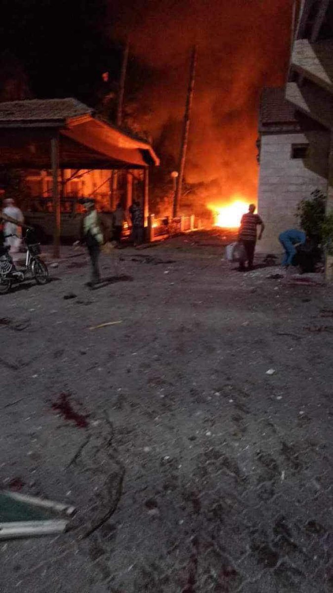 pmofa's tweet photo. Israeli warplanes bombed Al-Ahli Arab hospital (Baptist Hospital) in the center of Gaza City, resulting in the martyrdom of hundreds of Palestinians, including children and women.

الطائرات الحربية الإسرائيلية تقصف المستشفى الأهلي العربي (المستشفى المعمداني) وسط مدينة غزة، ما أدى إلى استشهاد مئات الفلسطينيين، بينهم أطفال ونساء.

#Gaza_under_attack
#Palestine