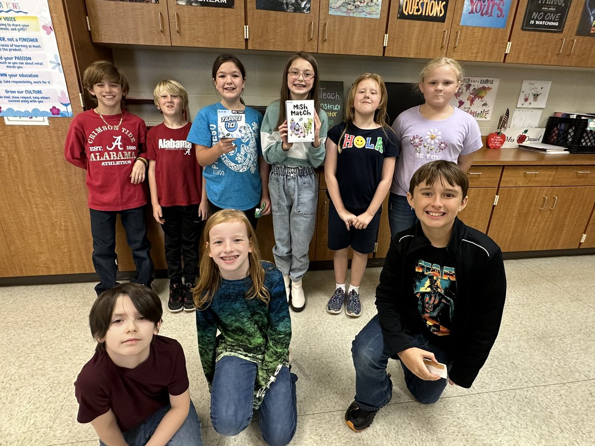 We had so much fun learning how to play #tapple and #mishmatch in our 4th grade GATE class! @FHS_Ritchie #boardgames #theopgames #gamenight #tryazon