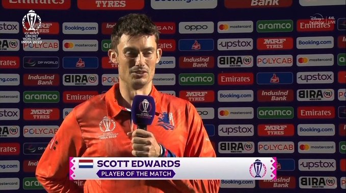 bholination's tweet photo. Edwards said, "Last night, Babar Azam called me to give some captaincy and batting tips. I'm glad that I didn't understand his English." https://t.co/stSnqgk3a2