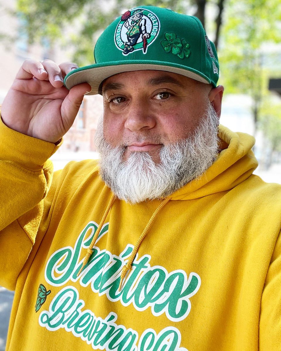 HipHopChef360's tweet photo. Hoodie and Oud Wood Season #FatBoyFresh #MostWonderfulTimeOfTheYear #ItsAVibeRoundHere ✨ https://t.co/zDdyYd0zfD