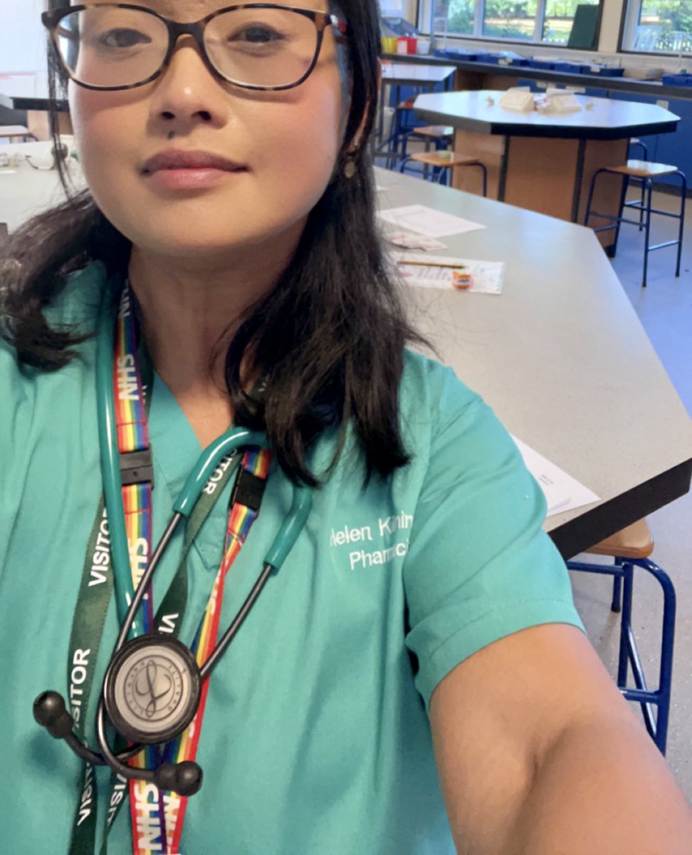 Invited back for another round of teaching Year 6 on the circulatory system and respiratory system.
Practical application 
🫀blood vessels and periphery 
🩺 heart sounds and breath sounds
✋🏼 Cap refill time & oximetry 
💪🏽 Pulse checks 
#NHSambassador #pharmacist #schoolvisit