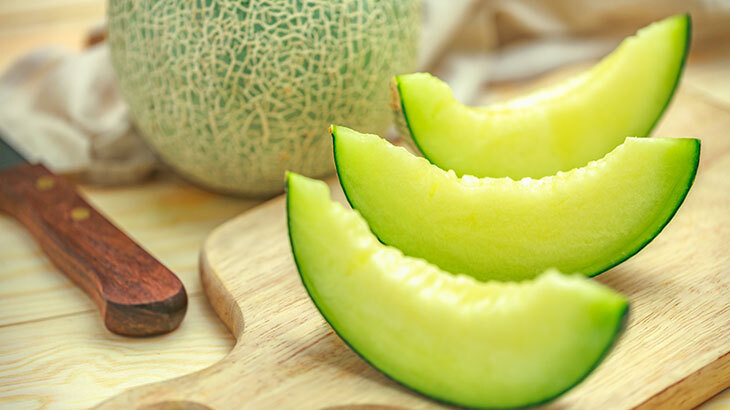 "Ah felek, zalim felek.                                                       Kimine kavun yedirdin, kimine kelek..."                                    

KAVUN ... 
İsrail'in geliştirdiği Dünya'nın en güzel ve değişik bir tür kavunun tohumunu, bizimkilerden biri nasıl yaptıysa