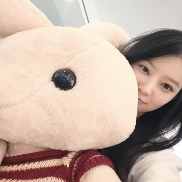 ruan2you's tweet photo. kim moka 🥺 https://t.co/0RvwScPy67