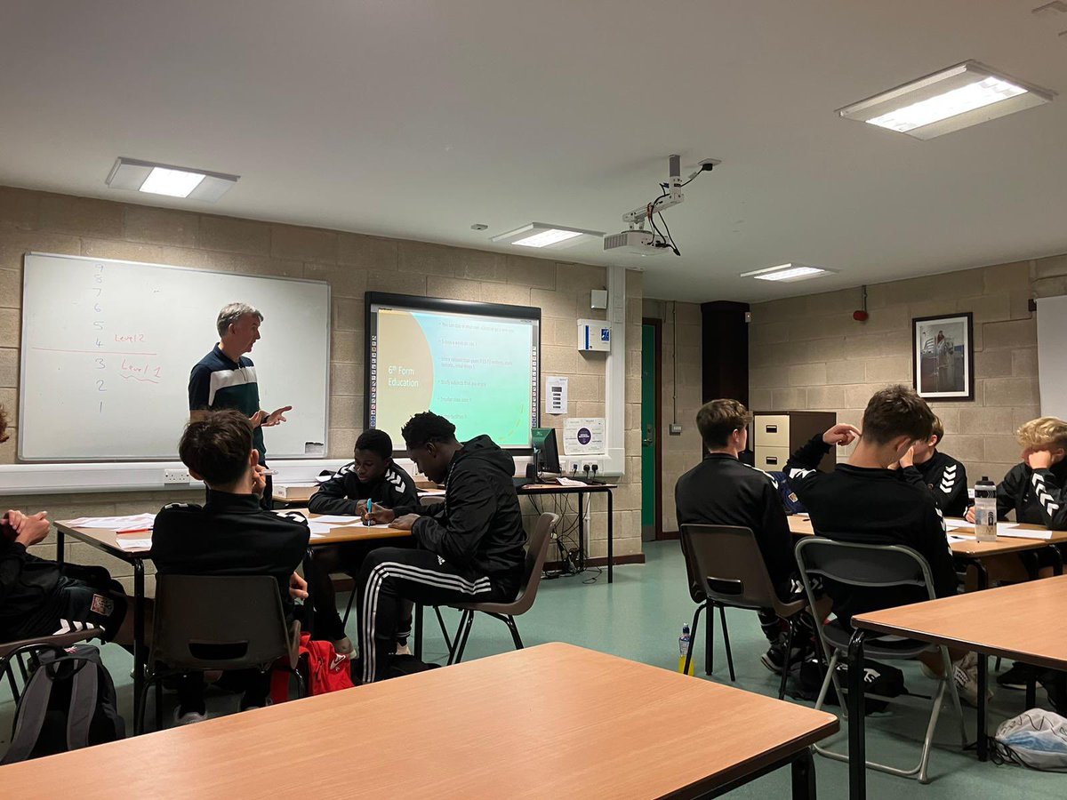NTFC_Academy's tweet photo. A huge thanks to Bernie Myers, who delivered a careers workshop to our Under 16 group tonight before training, as we look to prepare the boys for their future lives alongside and after their footballing careers. Thank you Bernie! #ntfc #ShoeArmy #PersonalDevelopment @LFEonline https://t.co/s0HIeJo6Xx