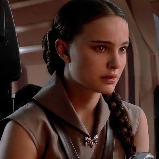Baswa_'s tweet photo. L’incroyable Padme Amidala https://t.co/zAvEPv7w27
