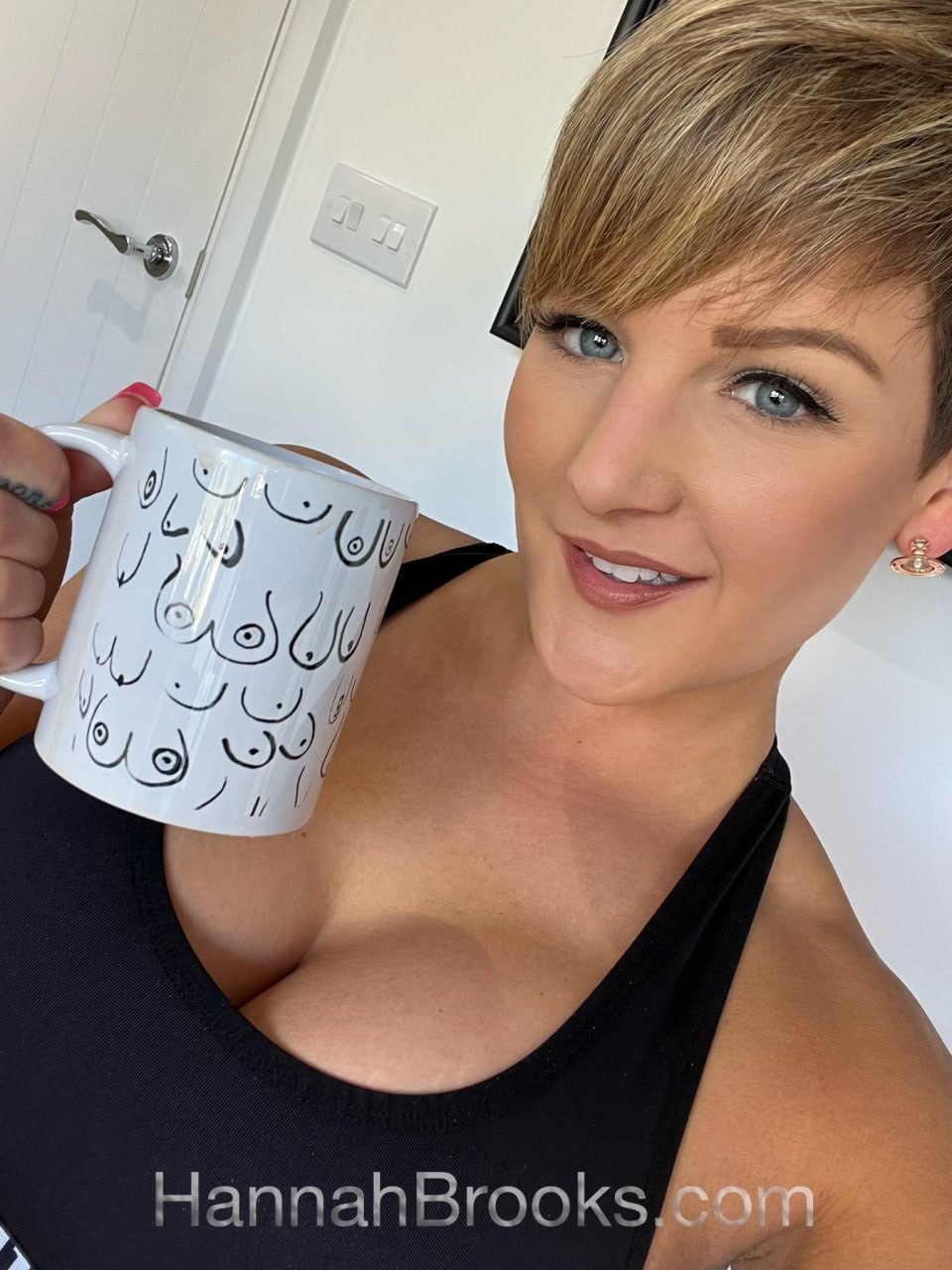 Hannah Brooks on X: The perfect mug for a titty Tuesday 😅 I hope everyone  is well and having a fantastic day, what has made you smile recently? 😘 x   /