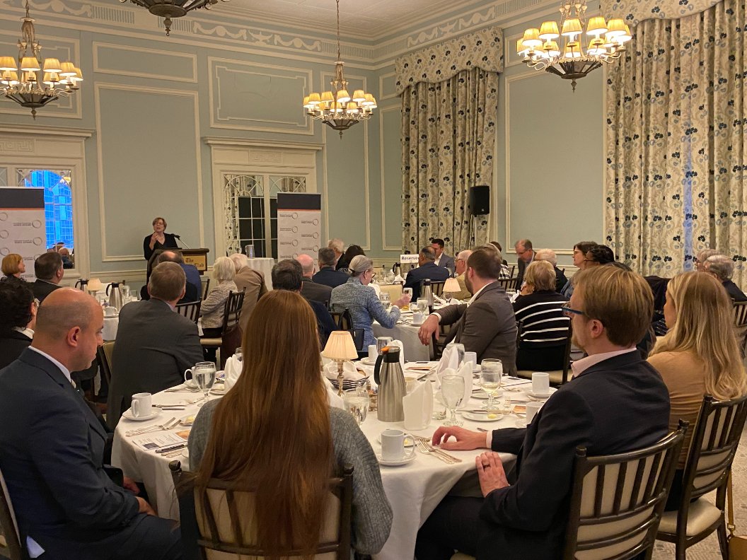 This season of the Cleveland Committee on Foreign Relations, CCWA's dinner and dialogue series, is off to a wonderful start! If you'd like to join us for informed discussions and candid dialogue with top experts, please become a member of CCFR at 
ccwa.org/membership/#cc…