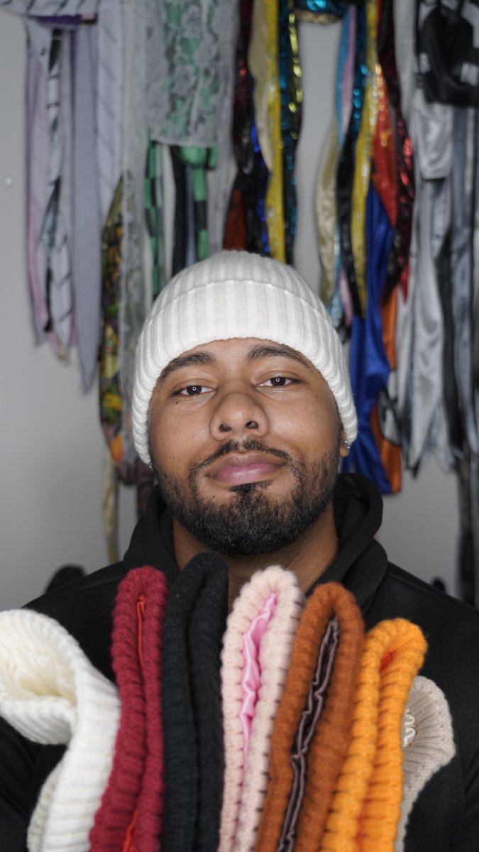 Mnjsales's tweet photo. Made some satin lined beanies for the fall 🍁 a simple share can win you a free pair 🙌🏽 https://t.co/4qyVhmUyXT