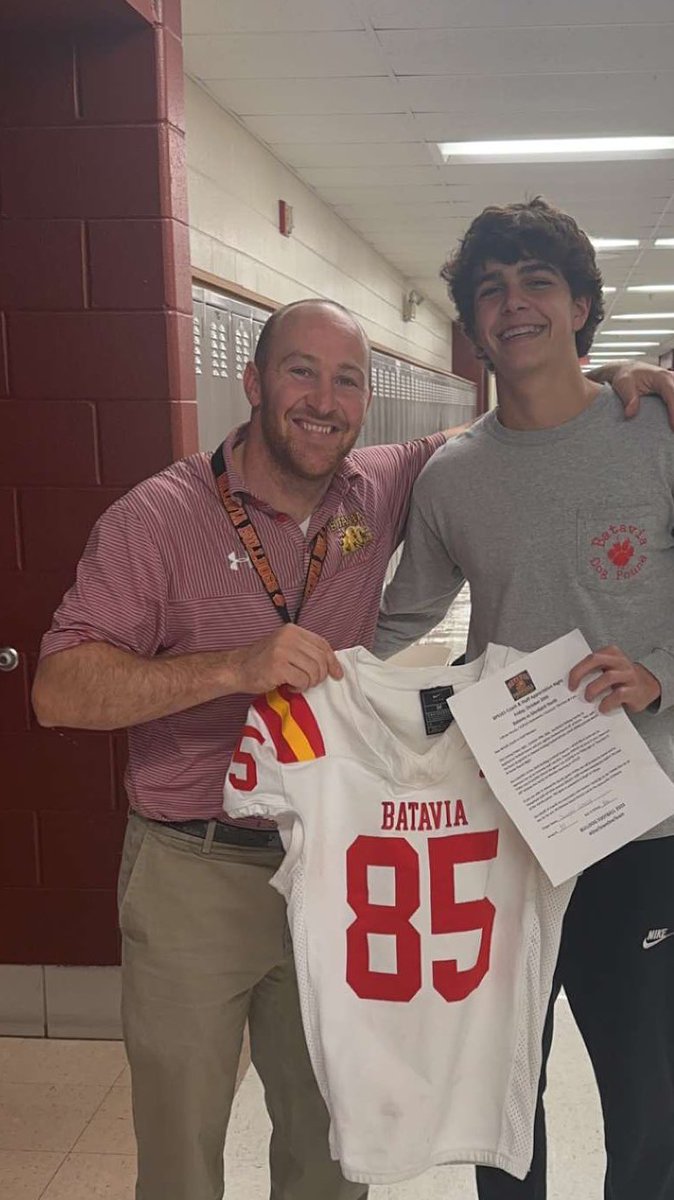 Sawyer Conroy (@sawyerconroy) on Twitter photo Happy teacher appreciation week to <a href="/Coach_Theriault/">Coach Theriault</a> thank-you for being the best jump coach to ever step on this planet <a href="/BataviaFootball/">Batavia Football</a> Happy teacher appreciation week to <a href="/Coach_Theriault/">Coach Theriault</a> thank-you for being the best jump coach to ever step on this planet <a href="/BataviaFootball/">Batavia Football</a>