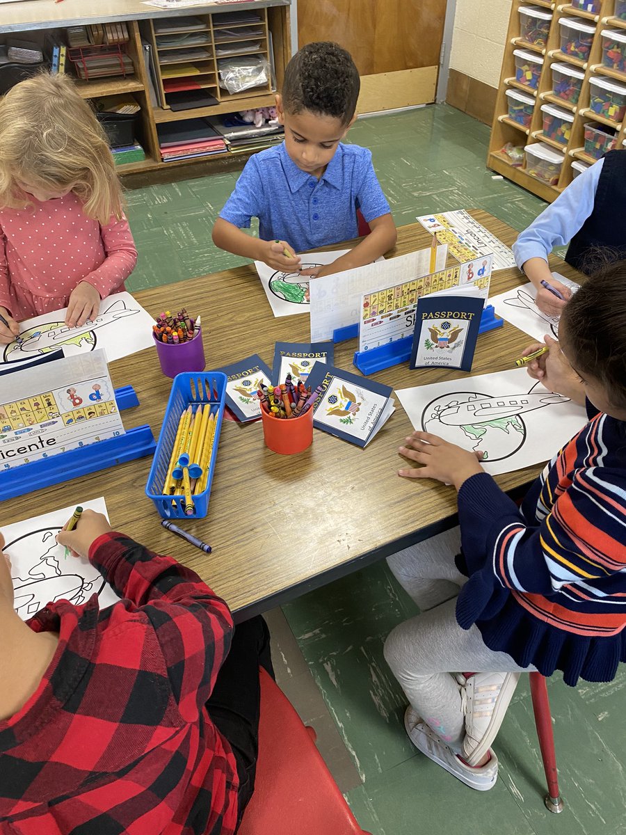 DrAudreyBrutus's tweet photo. Ms. Oré’s class getting their passports ready for future international travels! @JPSchoolTTSH https://t.co/ckUGm6TAjM