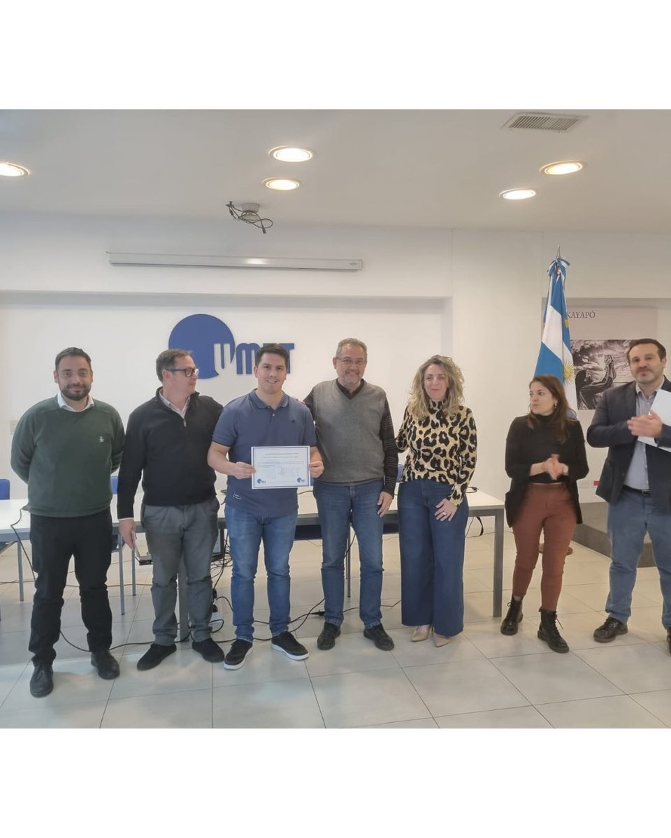 apdfanacional's tweet photo. En el día de hoy felicitamos a nuestro empleado Mauricio Galeano, quien finalizó la Diplomatura en Turismo Social y Sindical dictado por la UMET, jerarquizando de esta manera la Secretaría de Acción Social de A.P.D.F.A. y la atención a nuestros afiliados y afiliadas.
@ApdfaAdrian https://t.co/BHfXzr0IAm