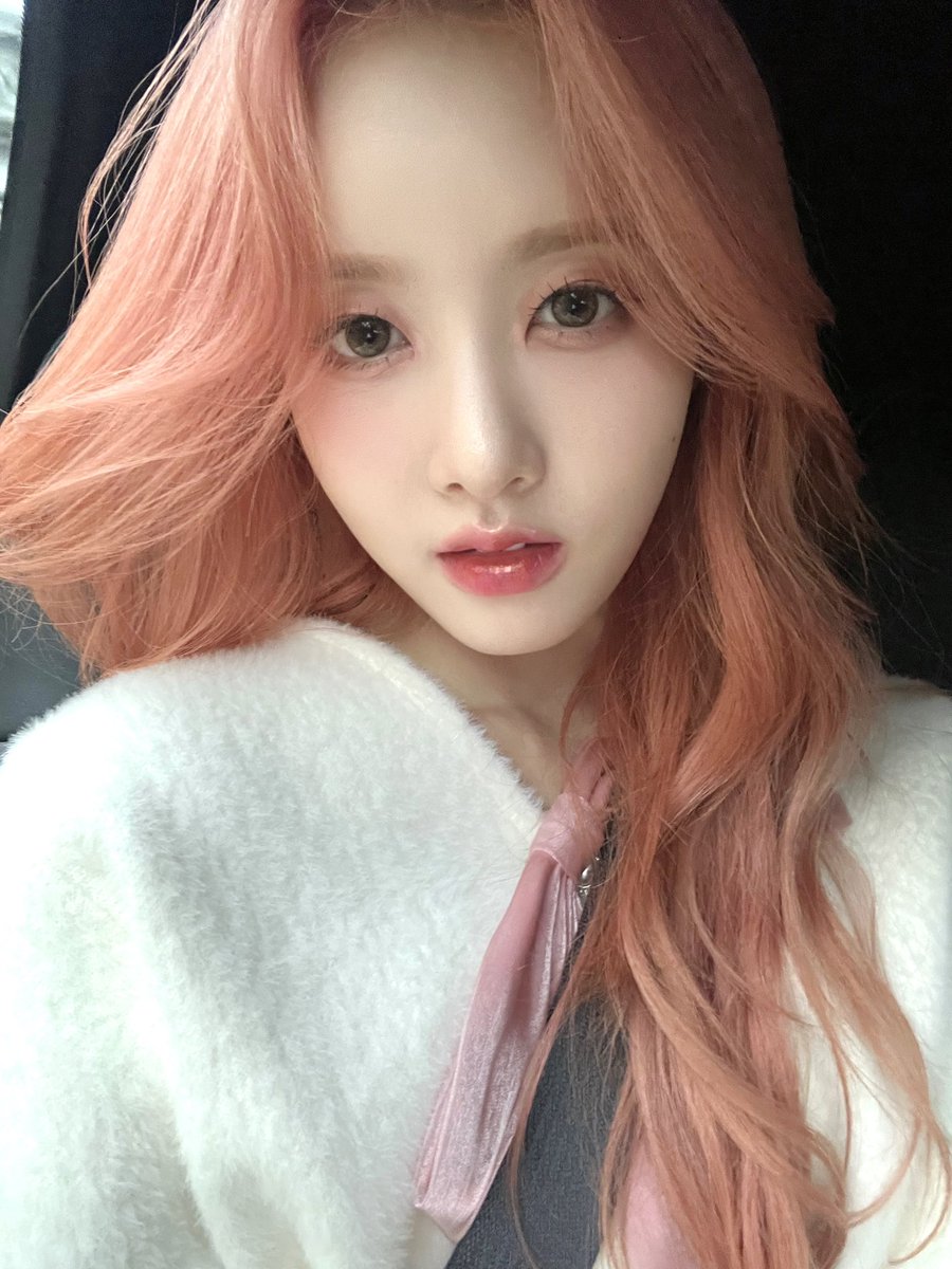 🐩💬
자몽머리 그녀~🧡😘

#STAYC #스테이씨 #Sieun #시은