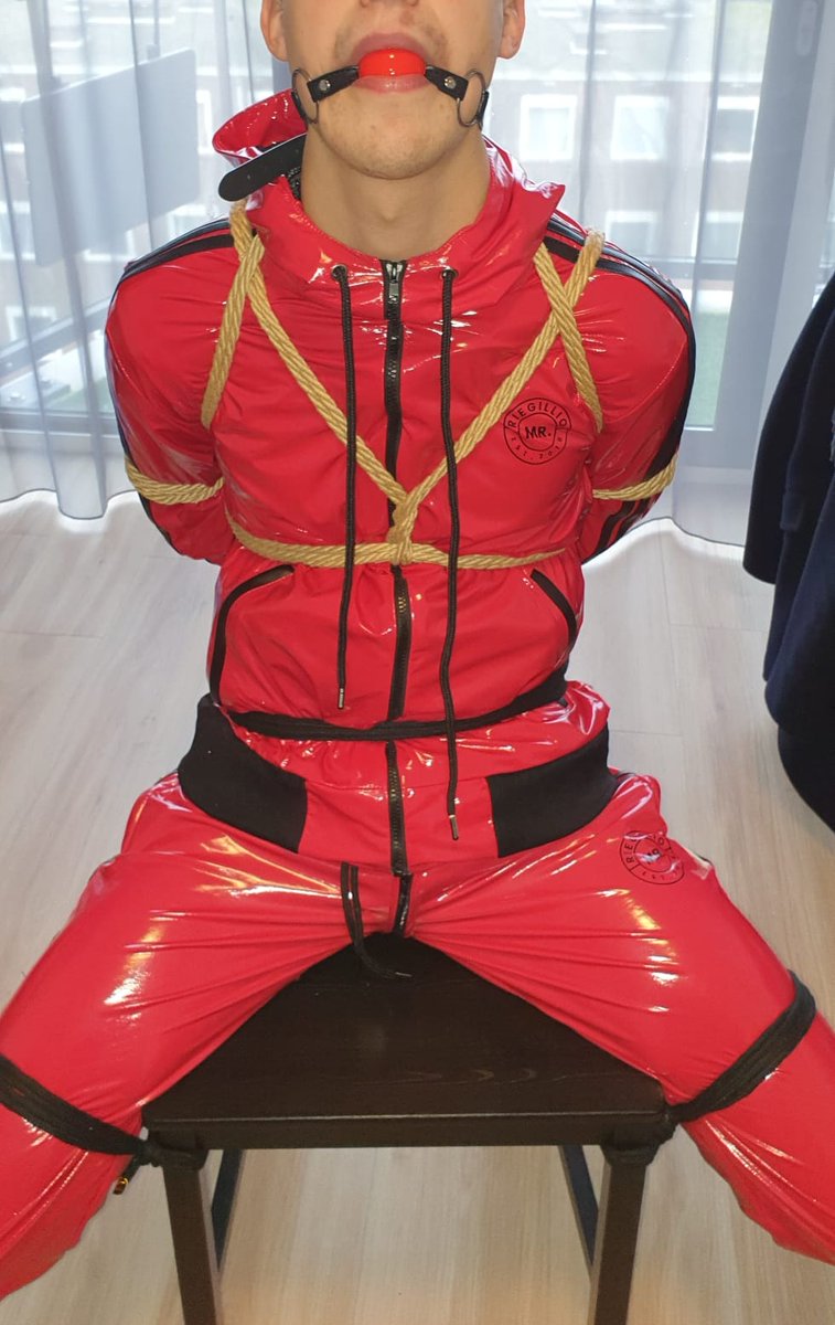 Gagged and bound with ropes in a #mrriegillio tracksuit ❤️

#pvc #gay #bdsm #bondage #gaybondage #gagged #balgag #ropes #ropebondage #chairbound #sub