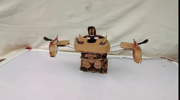 EbohKelechi2's tweet photo. Yes it Transforms!! Watch full video here , https://t.co/yK6e4LZ9q3 and oh please subscribe 😊😊🤗

#cardboard #OptimusPrime #cardboardcrafts #youtube
#crafts #Creativemindz
#howtomake #transformercar
#transformers #rccar #cardboardrccar #diy https://t.co/ZGwb7CClDt