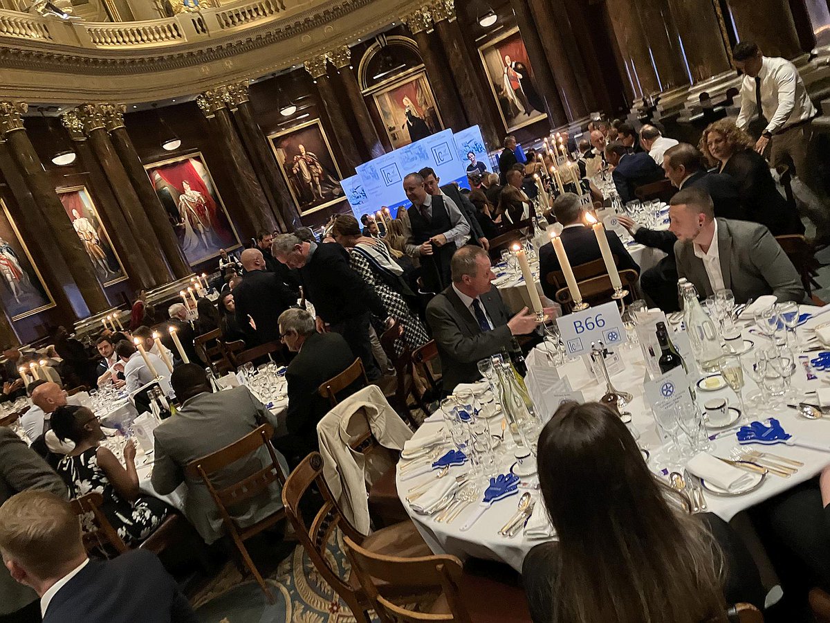 Postcoded tables in the gilded splendour of Draper's Hall for the 2023 #natcourierawards