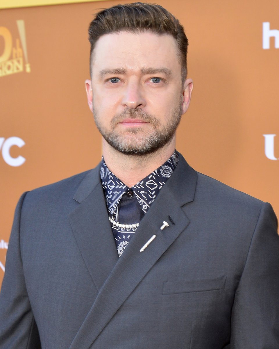 Justin Timberlake is "focusing on his own family and trying not to concern himself" with Britney Spears's memoir revelations.

A source tells ET, "Justin and Jessica just want everyone to grow and evolve instead of continuing to bring up the past."

🔗: et.tv/3Q3BUn9