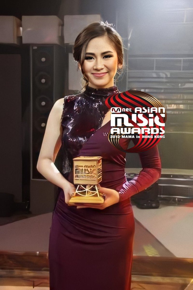 ayaayfitz18's tweet photo. In 2012, Sarah G won Best Asian Artist award at @MnetMAMA Mnet Asian Music Awards.
β She is the FIRST and ONLY Filipino female artist to have achieved this milestone in MAMAs history.
@JustSarahG #SarahGeronimo #Mnet #MAMA https://t.co/p8iPbRADFb