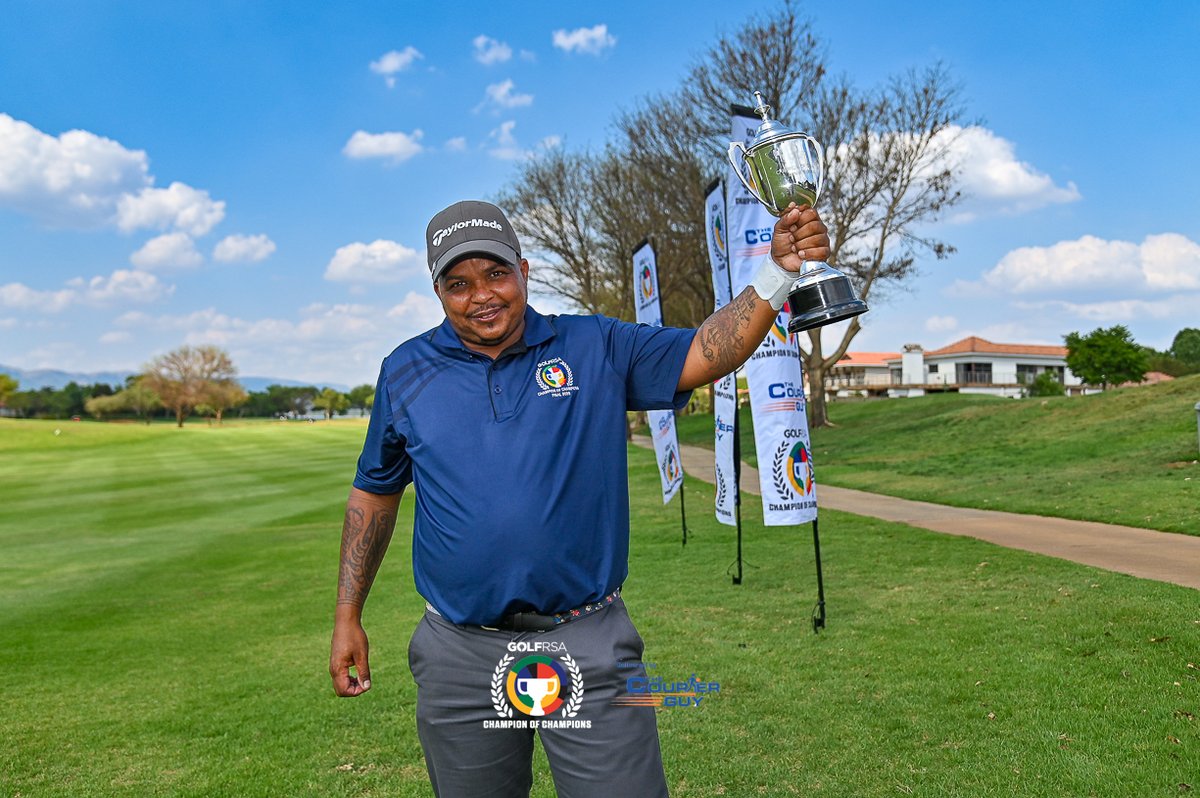 GolfRSA's tweet image. #Bravo!
After a 9 hour trip to make his debut, not even a wrist injury deterred unstoppable Gersh Titus!
Congrats to the Upington golfer on going #wiretowire in the Men's B-Division 👊🏻

2023 GolfRSA #ChampionOfChampions delivered by The Courier Guy at Pecanwood Golf &amp;amp; Country