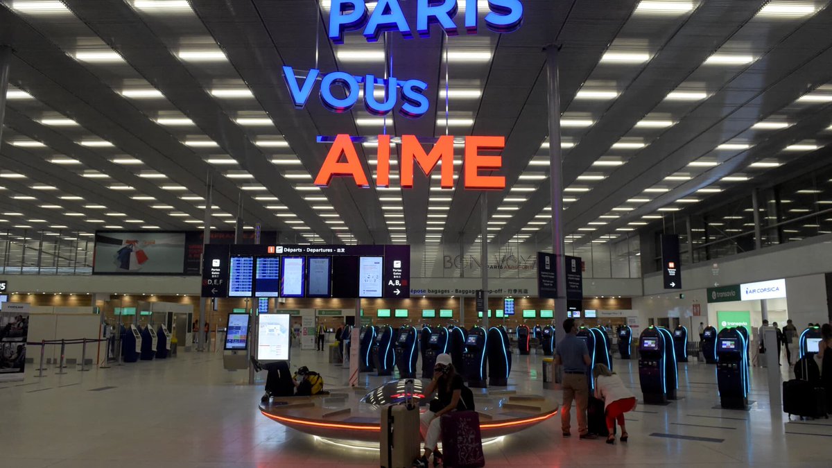 Navette, Corse, Antilles... Air France ne proposera plus aucun vol depuis l'aéroport d'Orly
l.bfmtv.com/oV2