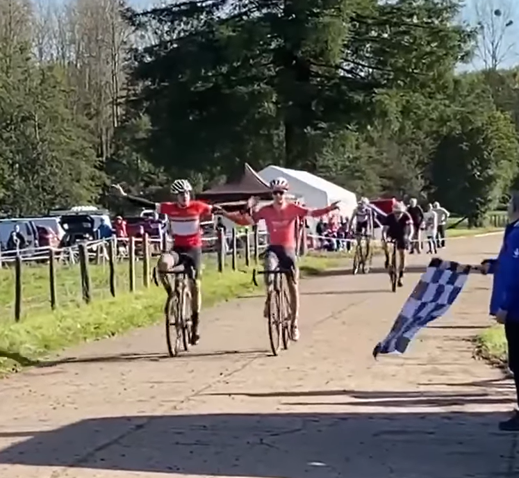 WalesOffRoad's tweet photo. WORA Members Spencer &amp; Oscar rode away from the field at @OffRoadWales @WelshCycling CX Round 3 on sunday taking U23 &amp; Junior top spots as well as the overall 1-2 in the Open race. 💪👊🏆🥇🥇 #BrotherlyLove #CrossIsBoss #WORA https://t.co/6u4KryJiR1