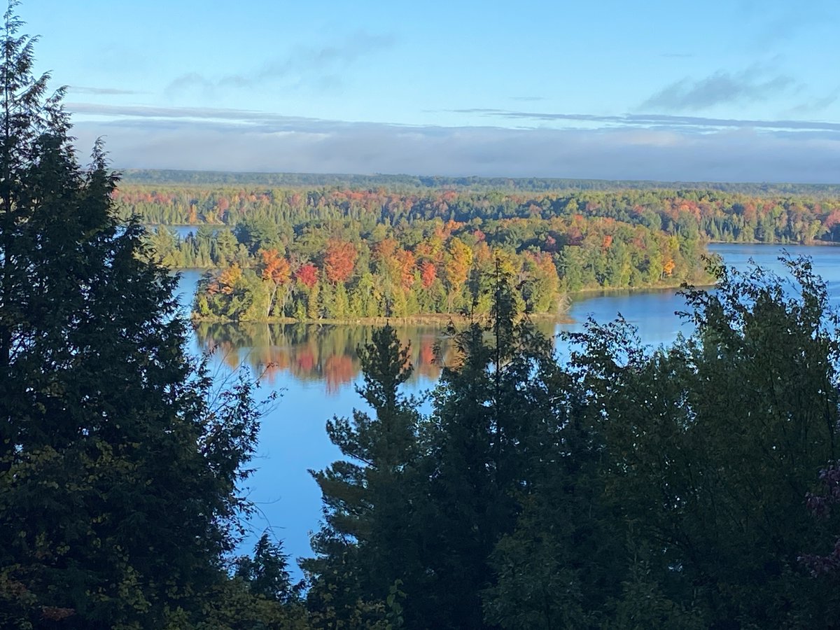 HuronNf's tweet photo. Plan to play hooky tomorrow as it could be the last beautiful fall day to take in peak color before the rain sets in on Thursday across the Forests!
Plan your trip using our interactive map feature: https://t.co/wFSmbGyJFb
##fallcolors2023 #huronmanisteenfs #peakcolor https://t.co/qPlg8ahuo7