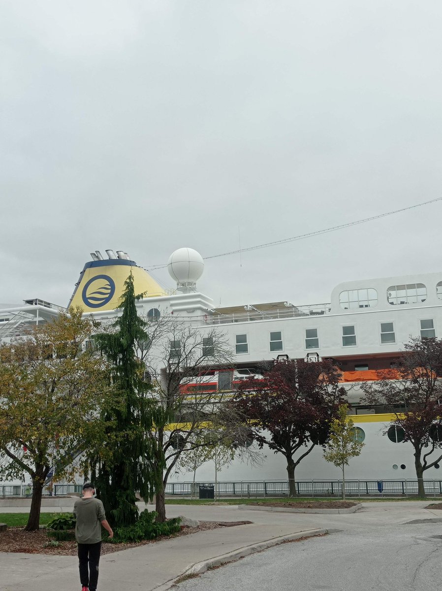 IvanSudako1703's tweet image. He's here for almost an hour, someone gonna get that ticket 
#myscc