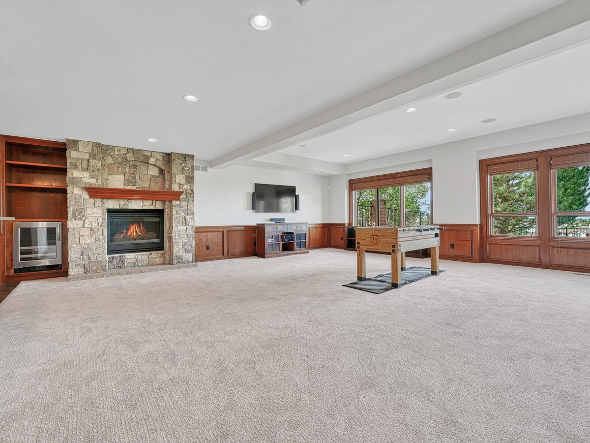 CorkenCo's tweet photo. For Lease- Lone Tree
The stunning 6 bed/7 bath on the 11th green sits on a .42-acre lot. Enjoy incredible views, luxurious bedrooms, and a spacious basement at https://t.co/X3vMcvr0IG #lonetreecolorado #luxuryleasing #coloradorealestate #luxuryrealestate https://t.co/0BtSzeqZ3r