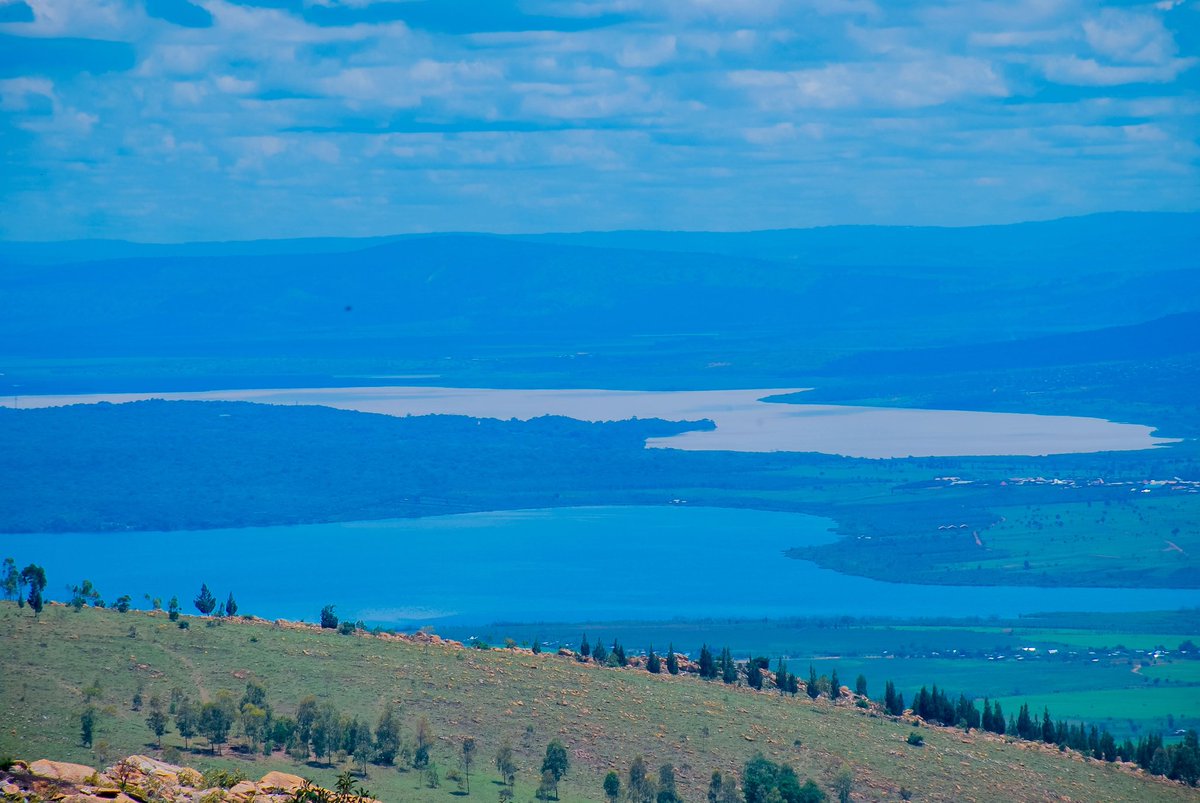 Beautiful place with Rocks and Lakes
<a href="/VisitKirehe/">Visit Kirehe 🇷🇼</a>