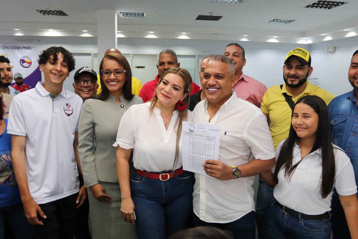 alexislomba2024's tweet photo. Gracias Mayling Frias por aceptar este gran reto 🙏

Juan Demóstenes Como Te Quiero 
Rumbo a la Representación 2024 
@panamenistas https://t.co/VC5jhhtGr1