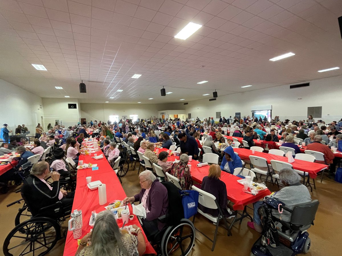 BrazoriaCounty's tweet photo. Great turnout at Senior Citizen's Day at the Brazoria County Fairgrounds this morning! Thank you to everyone who attended and those who made this event possible. #SeniorCitizensDay #BCFA #BrazoriaCountyFair https://t.co/XghBwAimSc