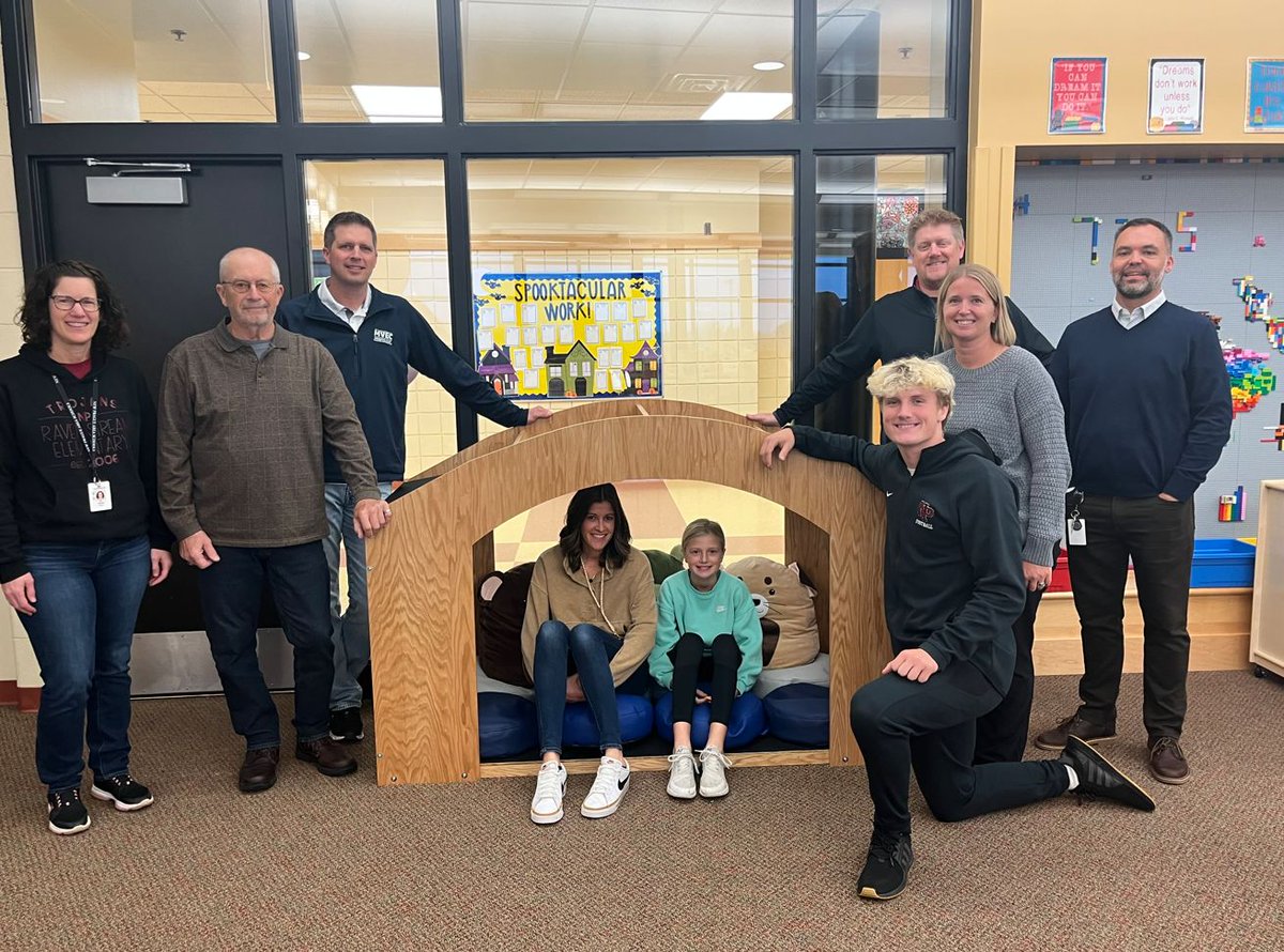 npaef721's tweet photo. "Generous donation from Pat Beckius Memorial Foundation via New Prague Area Education Foundation built 3 Reading Nooks for K-5th grade students in elementary media centers. The donation will continue to enrich children's lives who visit the nooks. https://t.co/FRC3a3j6Sz