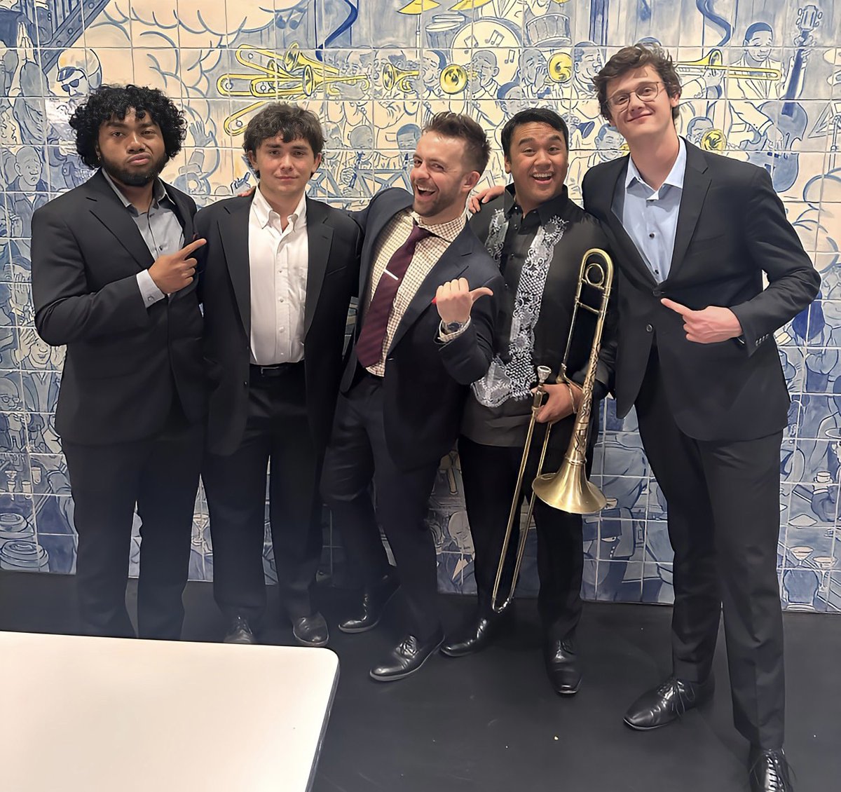 bbjazziii's tweet photo. Proud of my @SFConservMusic students for a great concert at @SFJAZZ last Friday! #RJAM #professorBB3 https://t.co/nNLpZD05gk