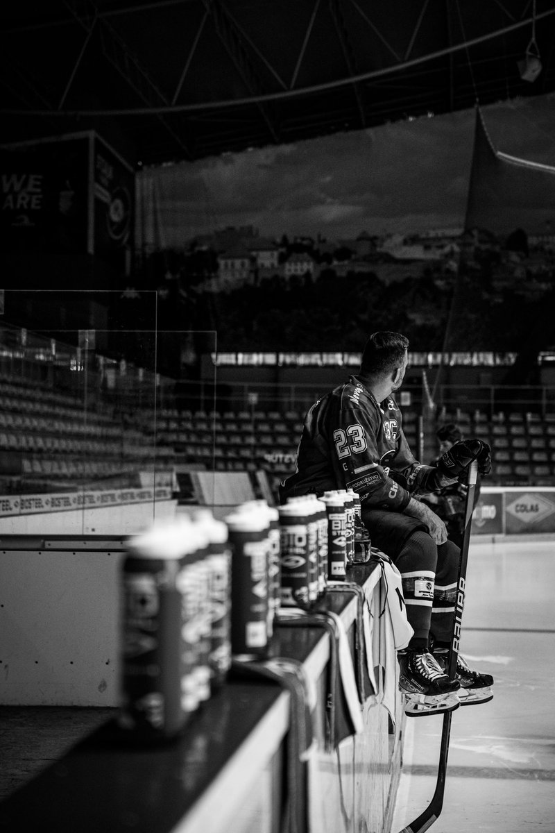 #photography #blackandwhitephoto #hockeyphotography #hockeylife