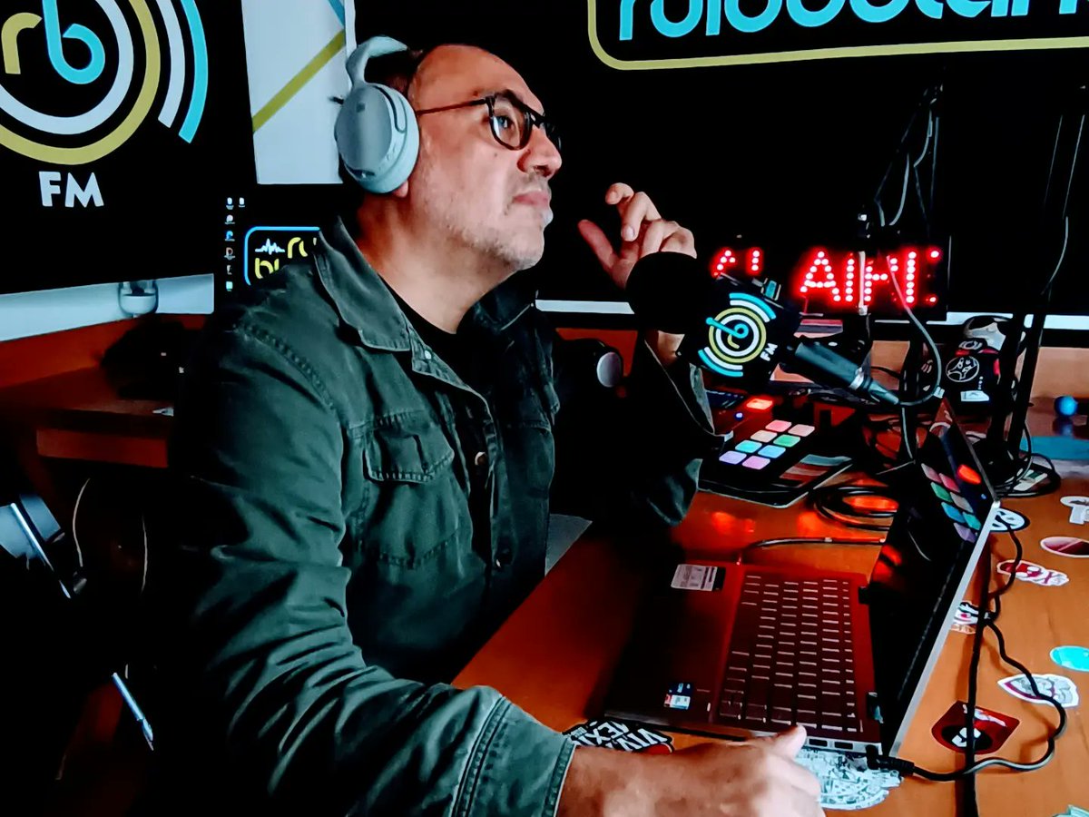 Andrés Villela 🐉 tweet media