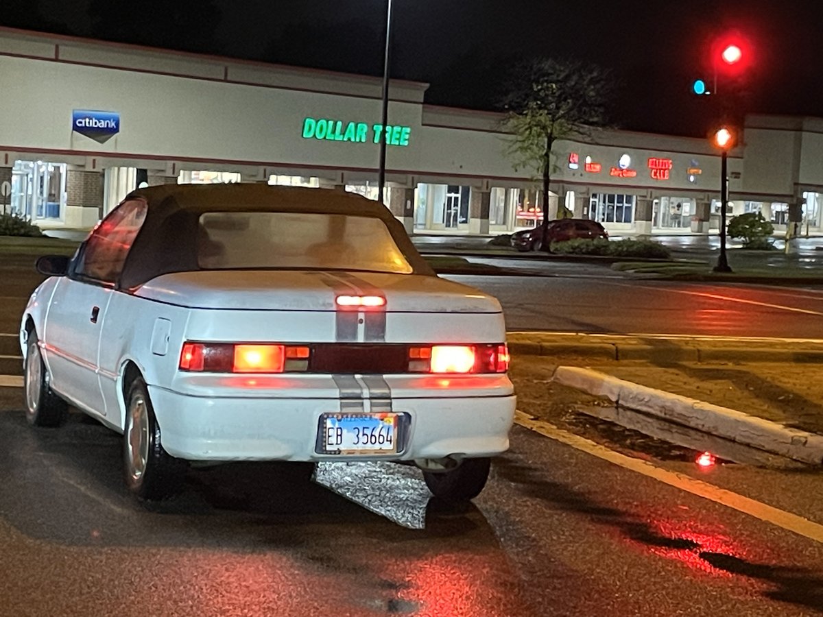 Car_Guy_Tom's tweet photo. My find of the month! Behold! Geo Metro Convertible! #CarSpotter #GeoMetro #GeoMetroConvertible #Unicorn https://t.co/quw1MUE0xQ