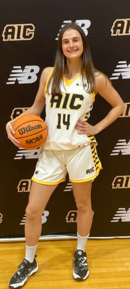 VictorAZLA's tweet photo. Media day at AIC Springfield (MA) https://t.co/oaFt65kdEZ