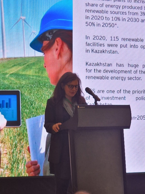 EBRDgender's tweet photo. Our @EvaJuliaBernard sharing the objectives and results of our @EBRD-@theGCF programme, including the development of a job matching platform, partnerships between private sector and universities, and a work-based learning programme💼 https://t.co/9Q0wqKSxOp