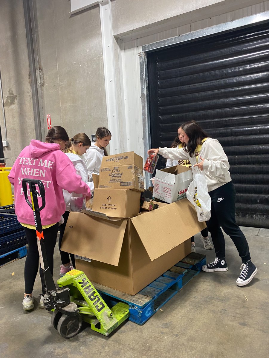 Amy Moran tweet media