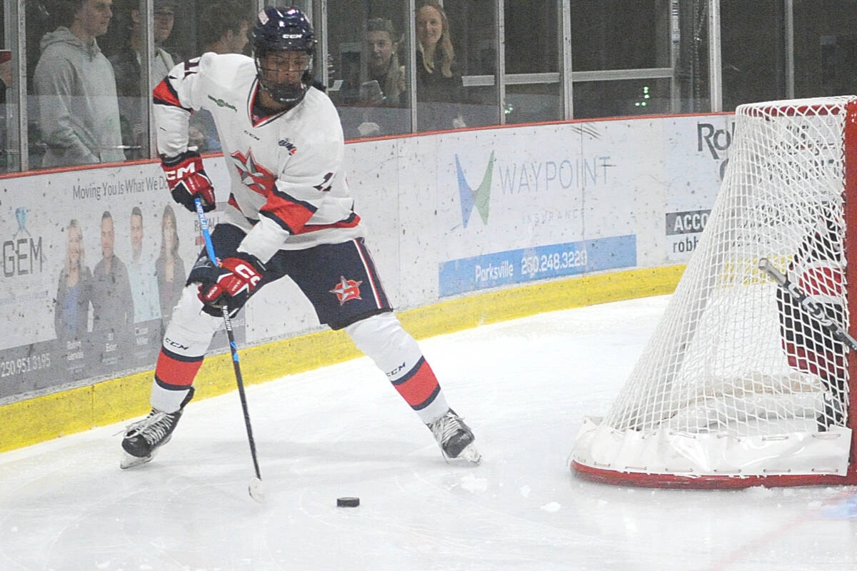 ParksvilleNews's tweet photo. Oceanside Generals regain winning form with pair of VIJHL victories https://t.co/D0cHySLsQ8 https://t.co/l0J6kl3wDI