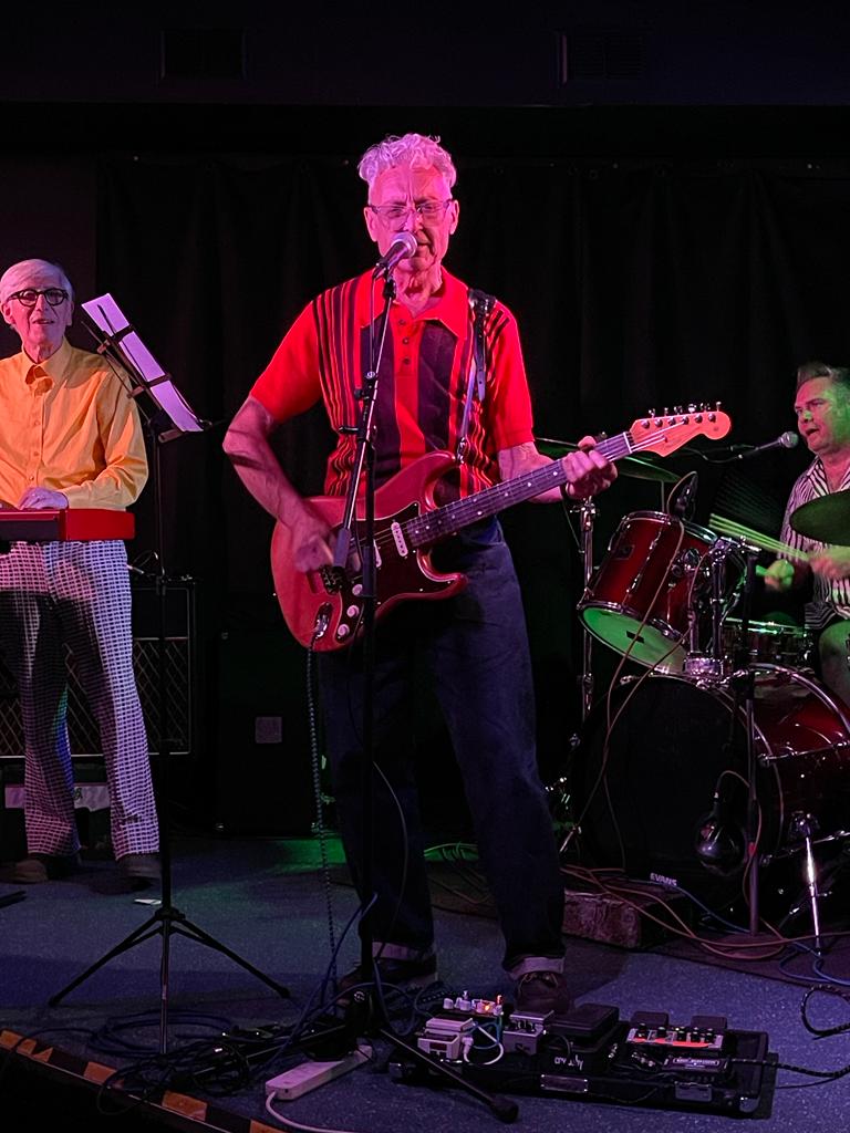 deafster's tweet photo. So, THE CLANG GROUP returns!
The old boy and his cohorts play at @DublinCastle in Camden on Friday 27 October. Show time 8pm, in a support position!
All your Clang Group favourite band members, plus Jamie from @klaxons on bass! https://t.co/29tBvEOA5q