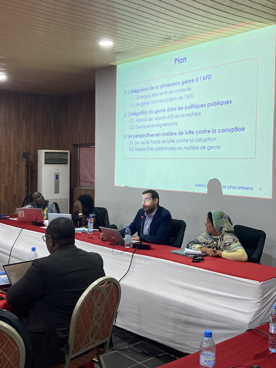 Intégrer la dimension #genre dans les politiques publiques pour lutter contre la #corruption ? 
📉 disposer de données sensibles au genre
📒politiques égalité 🚻et budget articulés 
🤝Dialogue intégrant le genre sur la durée
#GoodPractices Rencontre plateforme <a href="/ONUDC/">ONUDC</a>  en🇨🇮