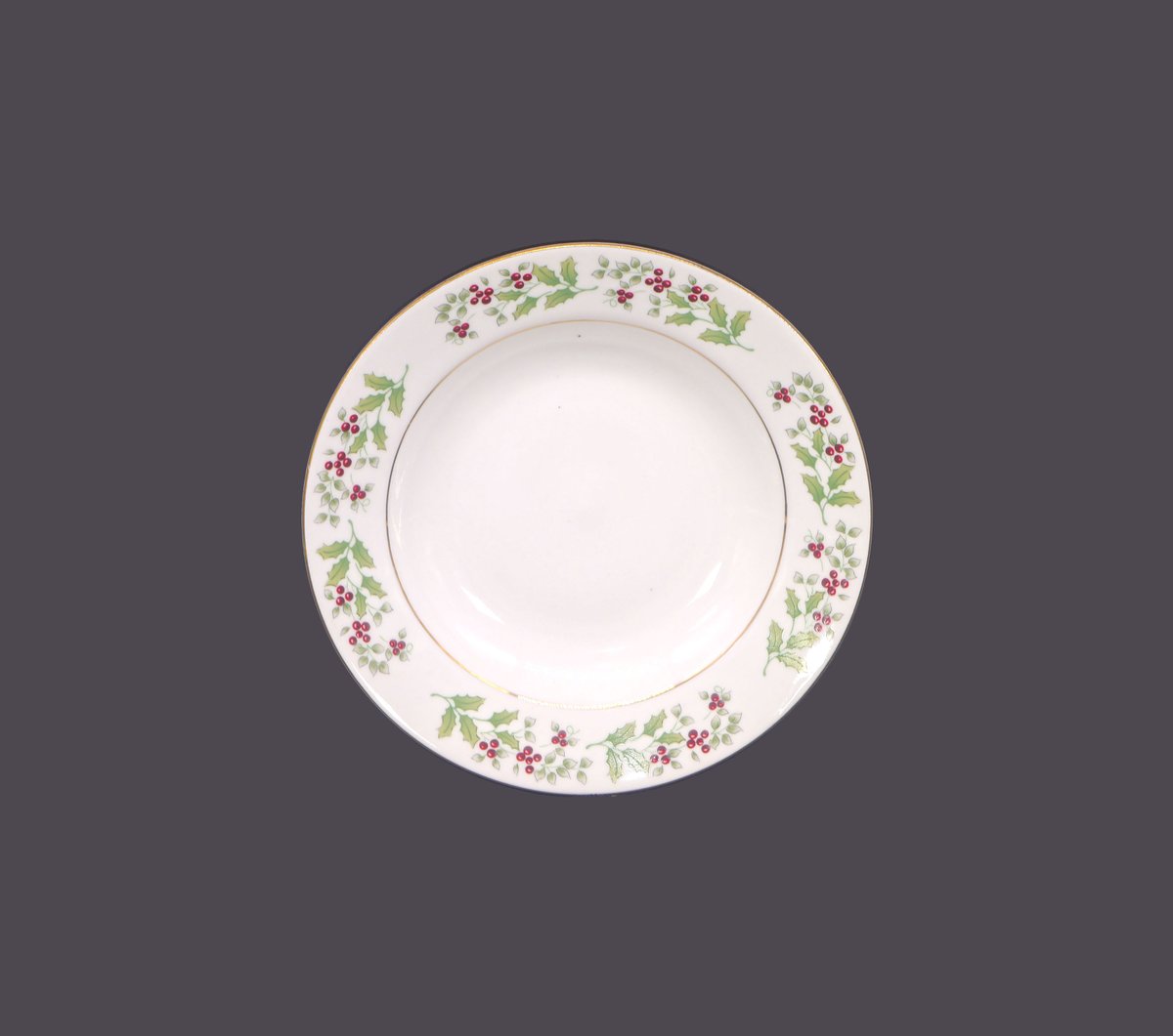 G97816960Girl's tweet photo. Gibson Housewares Christmas Harmony rimmed soup bowl. Christmas holly and berries. https://t.co/u3LD83BeYO via @Etsy #BuyfromGroovy #antiqueshop #dinnerware #tableware #vintagetableware #Christmas #vintageChristmas #Christmastableware #Christmasdishes #GibsonHousewares #ChristmasHarmony #GibsonChristmasHarmony #EtsySellers