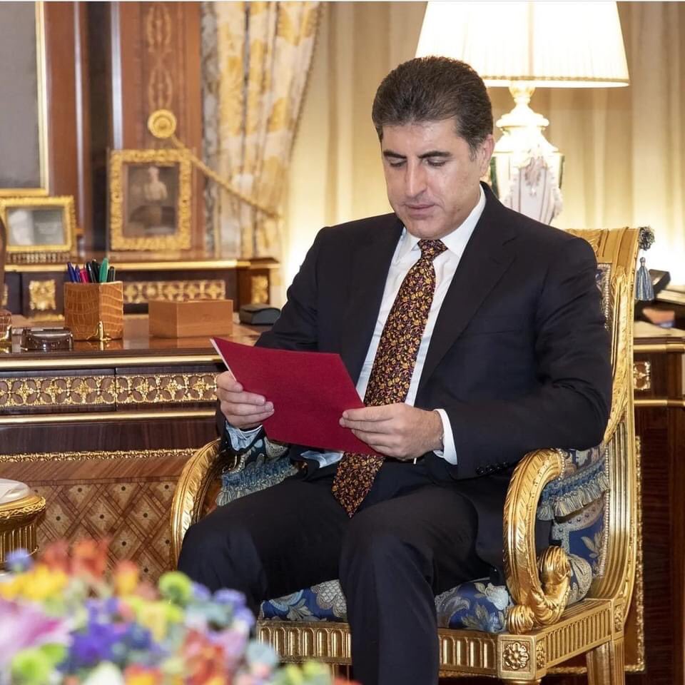 #تکایە بەشداربە لە بێستون تۆک 
“نێچیرڤان بارزانی “سەرۆکی هەرێمی 
کوردستان

Please join Bestoon Talk
 “Nechirvan Barzani “President 
of the Kurdistan Region

@IKRPresident 
@BestoonKrd 
@AkoRudaw