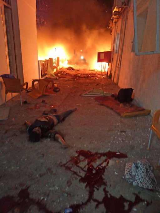 Mohammad_____24's tweet photo. يخالفون القوانين الدولية ومجلس الامن 

بجريمة قذرة الكيان الصهيوني بإبادة جماعية يرتكبها ، الأطفال والنساء والمدنيين الأبرياء والأشلاء المحترقة في كل مكان 

#غزة_الان
#Gaza https://t.co/3mZzjeXMc0