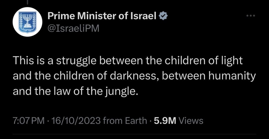 Minutos después de conocerse el ataque israelí contra el hospital baptista de #Gaza, la cuenta oficial de Netanyahu ha borrado este tuit racista: “Ésta es una lucha entre los niños de la luz y los niños de las tinieblas, entre la humanidad y la ley de la selva”