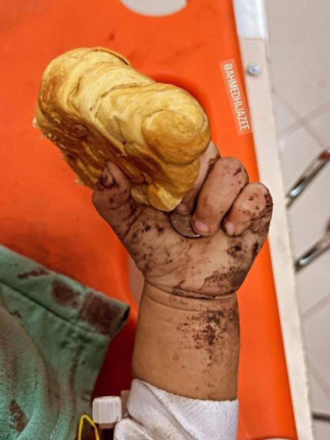 "أَما وَاللَهُ إِنَّ الظُلمَ شُؤمٌ
وَلا زالَ المُسيءُ هُوَ الظَلومُ

إِلى الديّانِ يَومُ الدينِ نَمضي
وَعِندَ اللَهِ تَجتَمِعُ الخُصومُ"