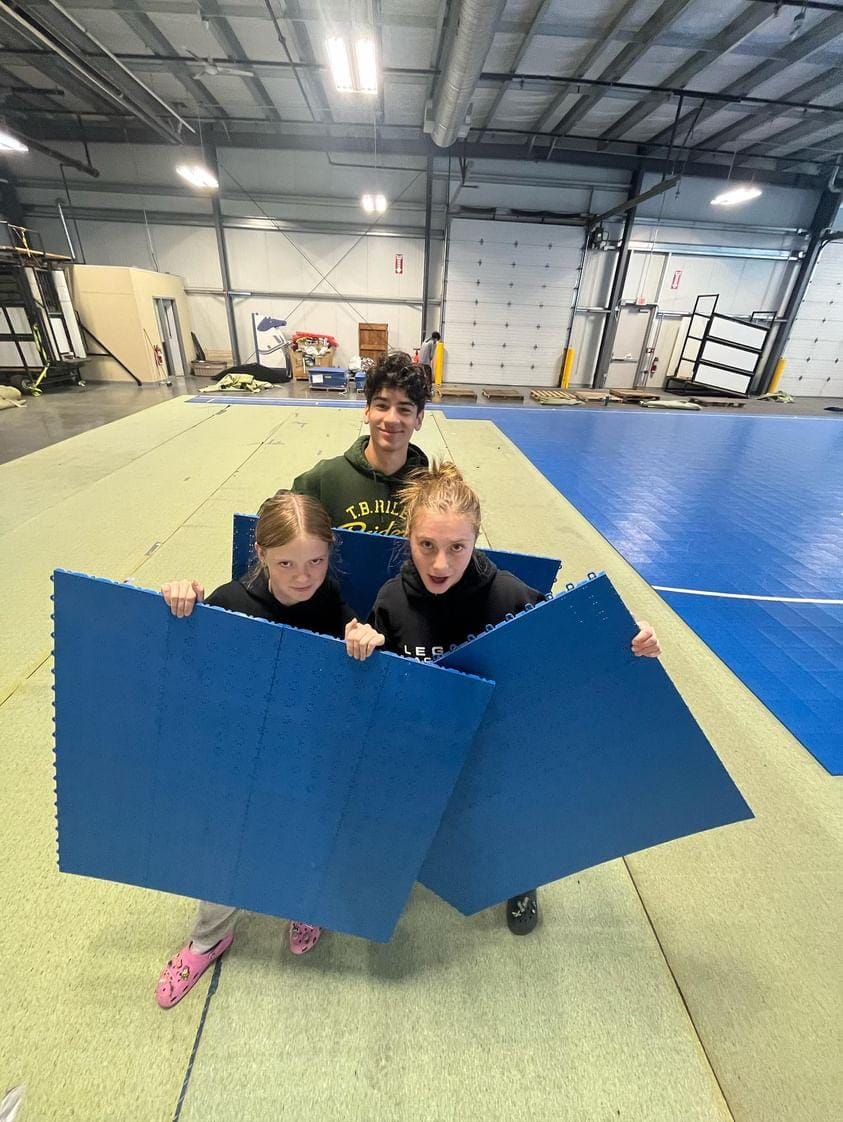 FHalberta's tweet image. A huge thank you to all of our FHA athletes, parents, and volunteers for helping set up our floor for the winter season!

IAL Arena is now open for the winter! Check out our website for more details. Link in bio.

#yycfieldhockey #IALarena #fieldhockeyalberta