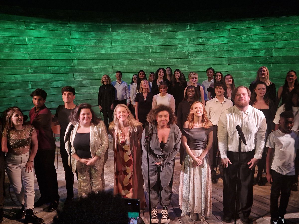 All That Dazzles tweet media